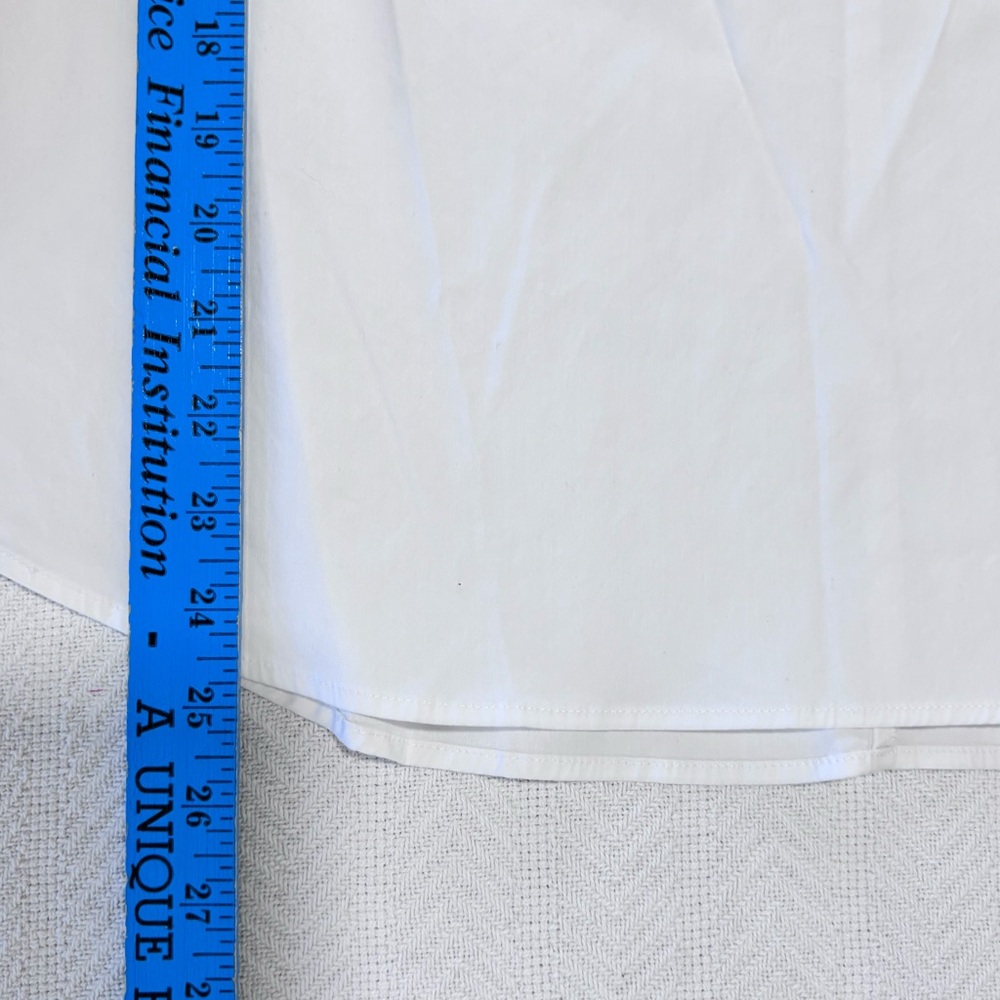 💚White House Black Market Crisp White Blouse💚 - Picture 9 of 11